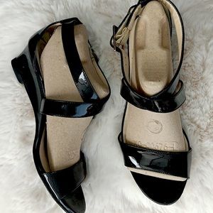 Hardly worn Jimmy Choo sandals. Size 36.5